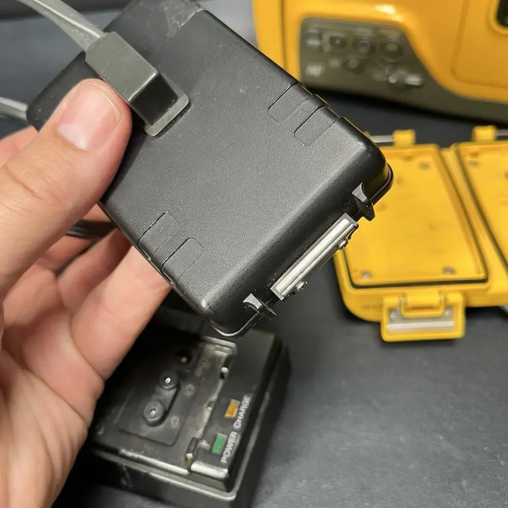 Vtg Sony Handycam Sports Video 8 Camcorder Model CCD-SP7 Camera Recorder Parts